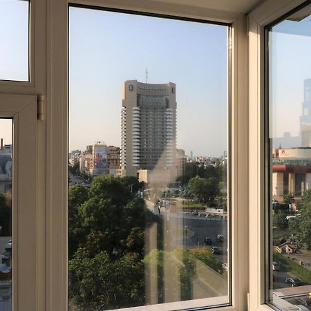 Serenity Heights Apartment: A Panoramic Haven Near Old Town - Free Minibar Boekarest Buitenkant foto