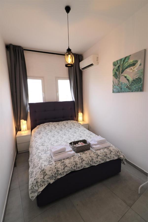 Serenity Heights Apartment: A Panoramic Haven Near Old Town - Free Minibar Boekarest Buitenkant foto