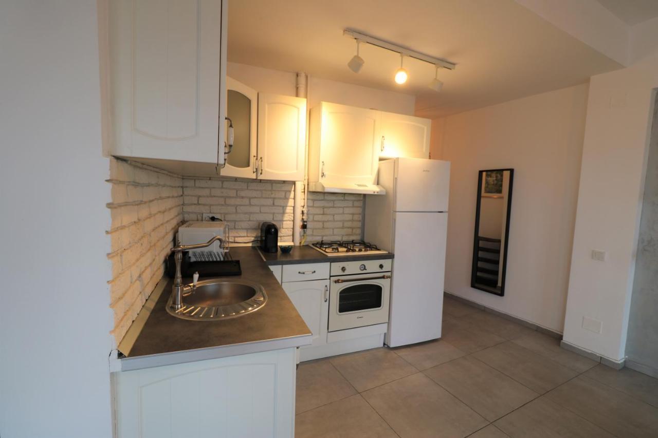 Serenity Heights Apartment: A Panoramic Haven Near Old Town - Free Minibar Boekarest Buitenkant foto