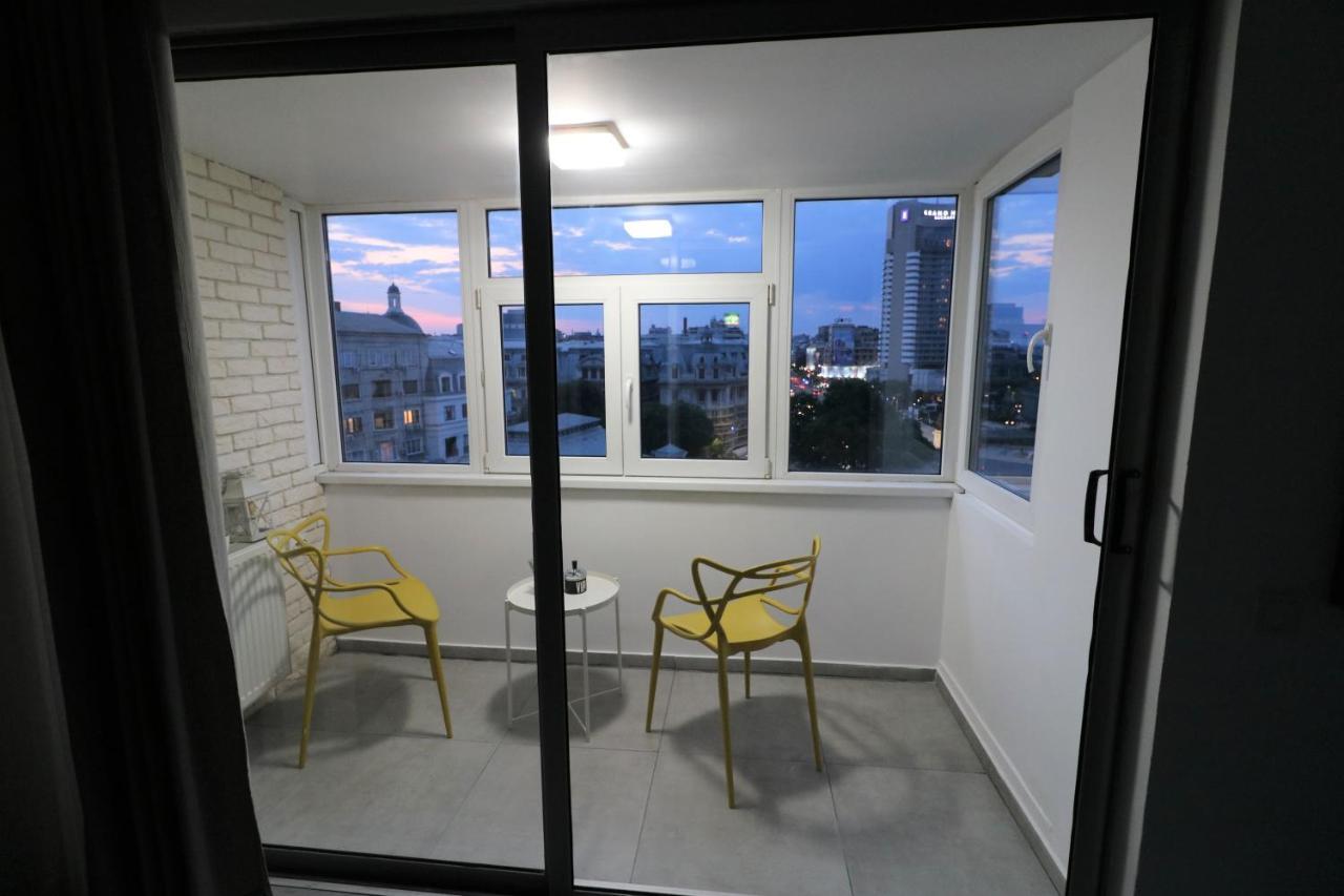 Serenity Heights Apartment: A Panoramic Haven Near Old Town - Free Minibar Boekarest Buitenkant foto