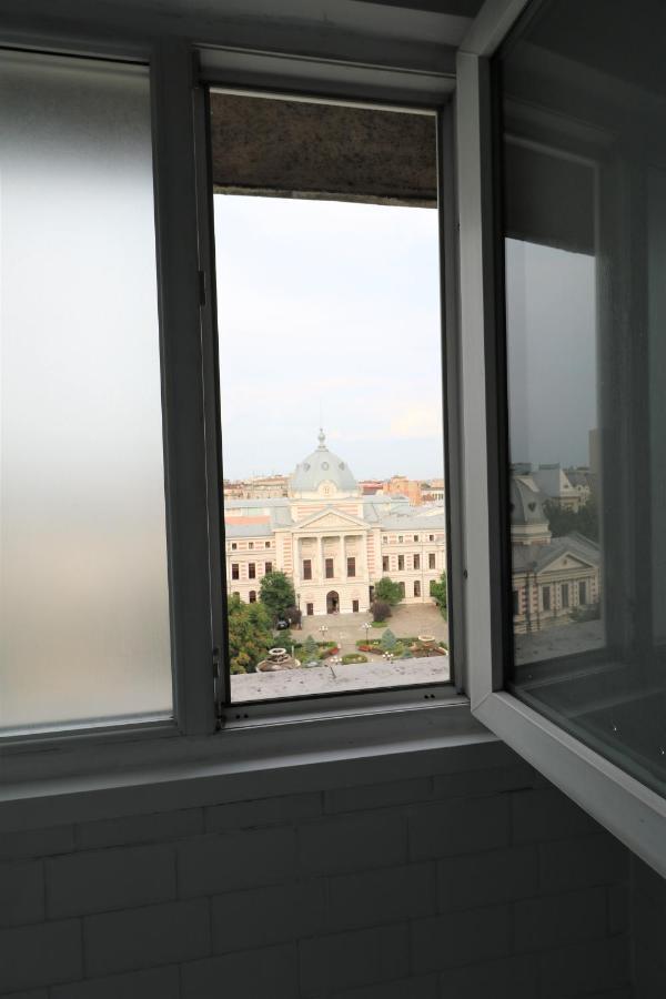 Serenity Heights Apartment: A Panoramic Haven Near Old Town - Free Minibar Boekarest Buitenkant foto
