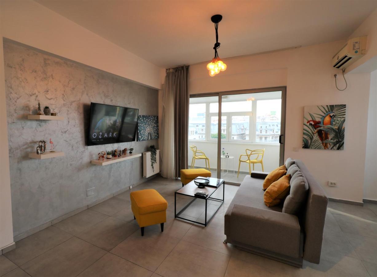 Serenity Heights Apartment: A Panoramic Haven Near Old Town - Free Minibar Boekarest Buitenkant foto
