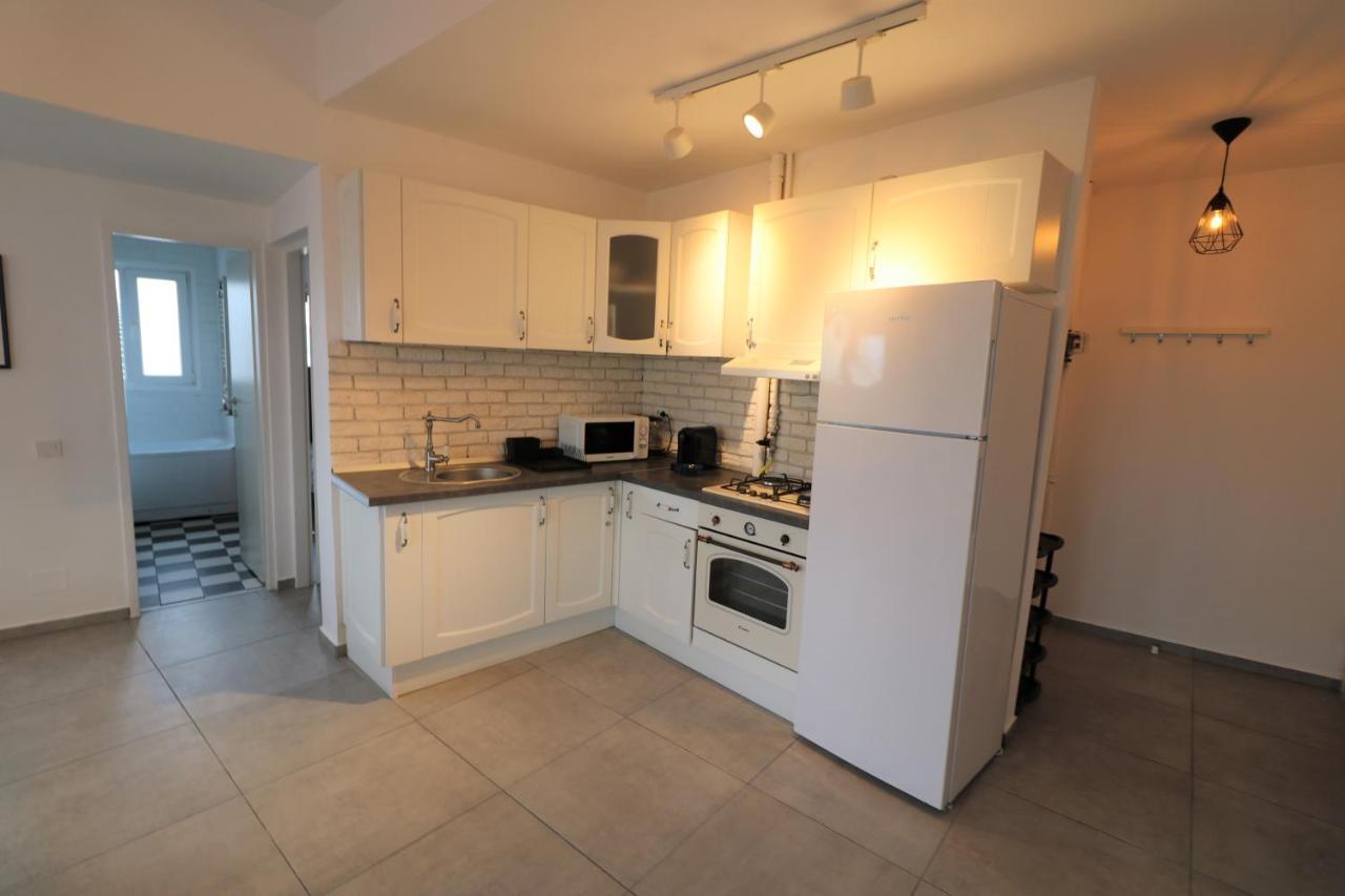 Serenity Heights Apartment: A Panoramic Haven Near Old Town - Free Minibar Boekarest Buitenkant foto